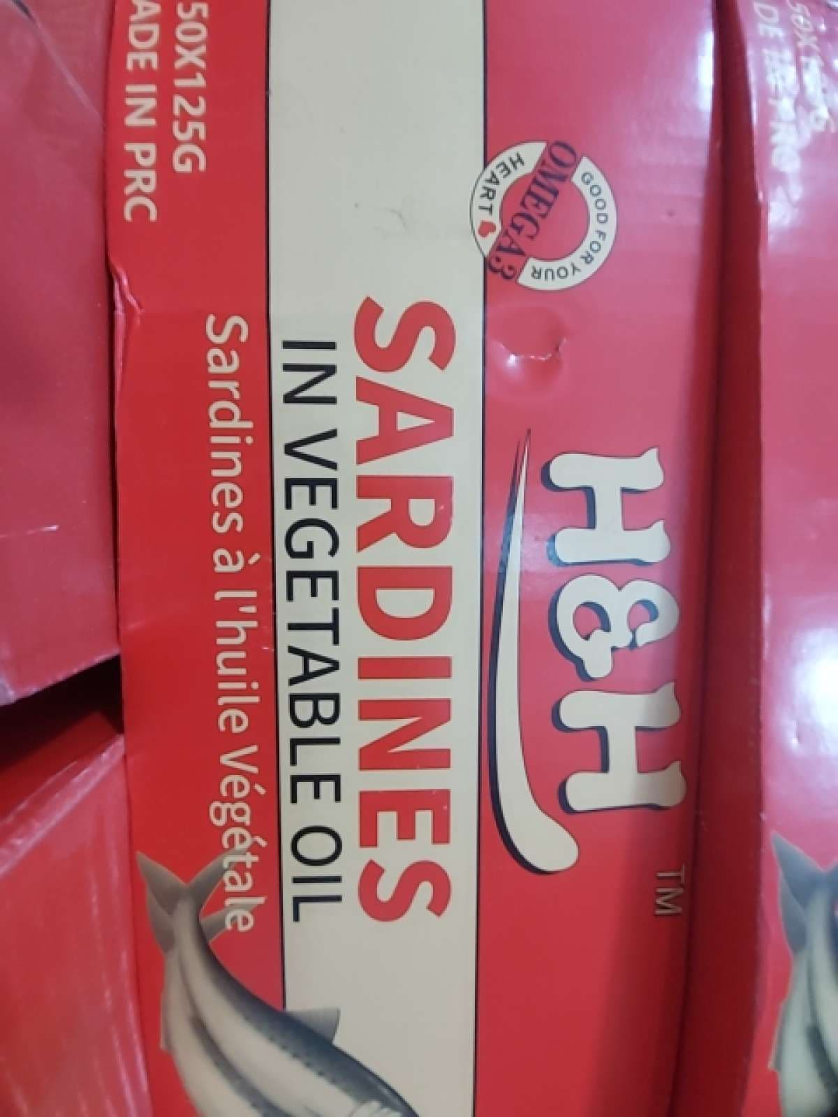 H & H SARDINES IN VEGETABLE OIL